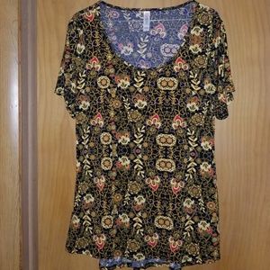 LulaRoe T-Shirt Size Large